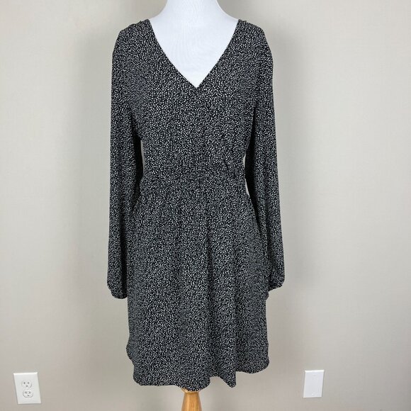 GAP Dress Women Large Black Dot Surplice V-Neck Elastic Waist A-Line Knee Length - Picture 1 of 15